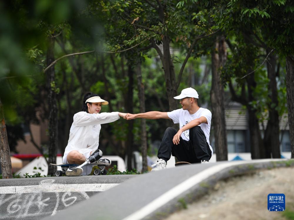 12博官网 真人
